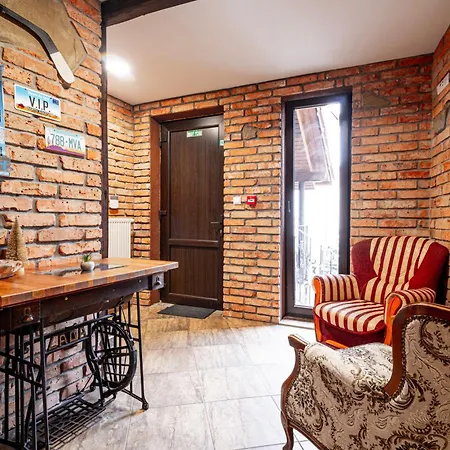 Apartman 3, Slovenska 92 - 3 *